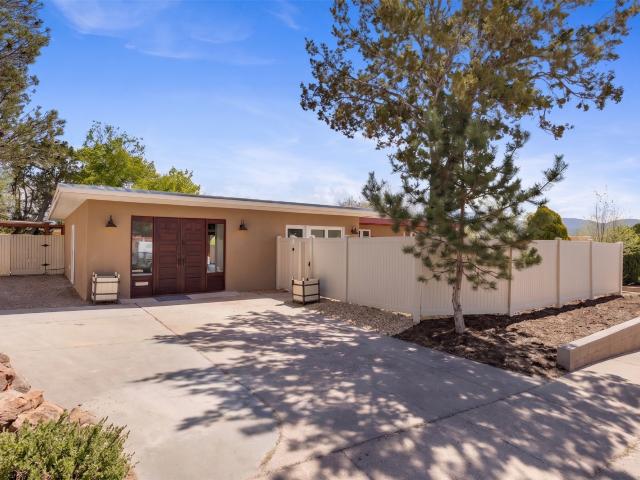 House for sale in Santa Fe, New Mexico