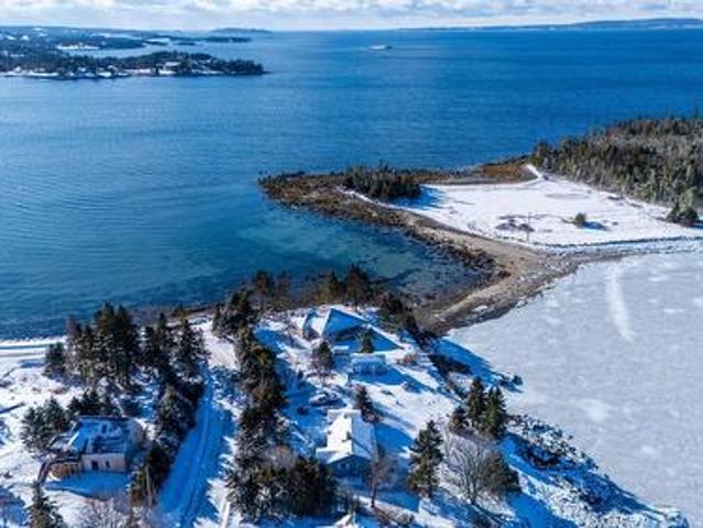 House for sale in Glen Haven, Nova Scotia