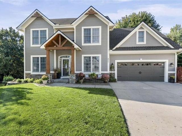 House for sale in Cedar Lake Estates, Smithville