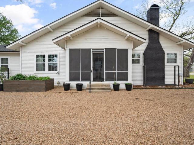 House for sale in Navarro, Texas