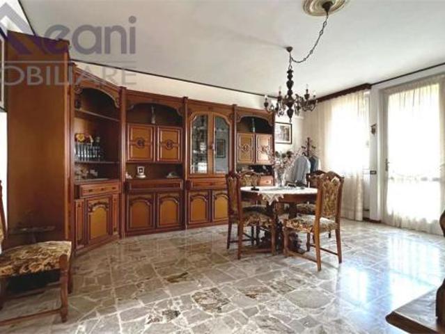 Villa Indipendente in vendita a Siziano, Lombardia