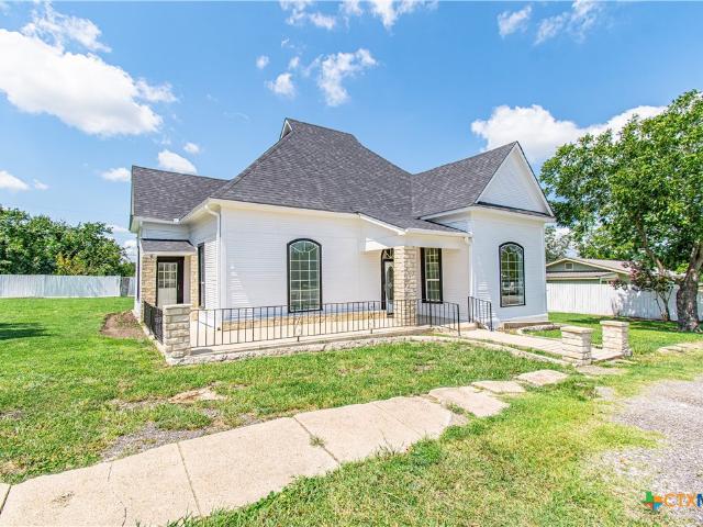 House for sale in Rogers, Texas