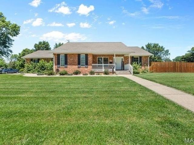 House for sale in Mount Olive, Illinois