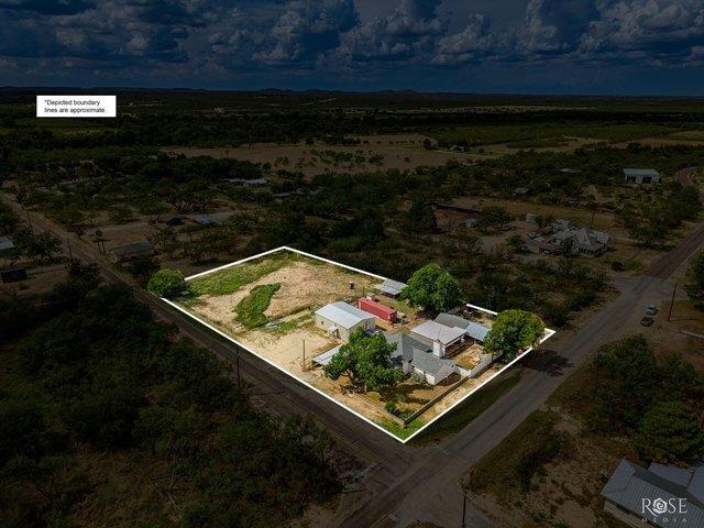House for sale in Mertzon, Irion County