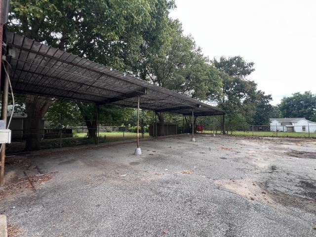 Commercial for sale in Tennessee