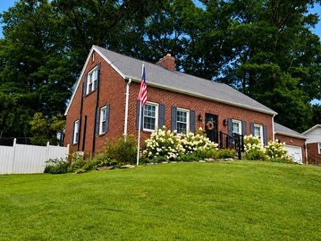 House for sale in Beckley, West Virginia