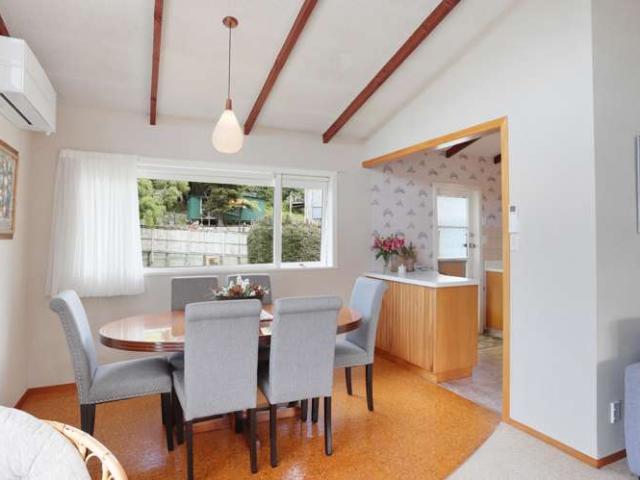 House for sale in Oratia