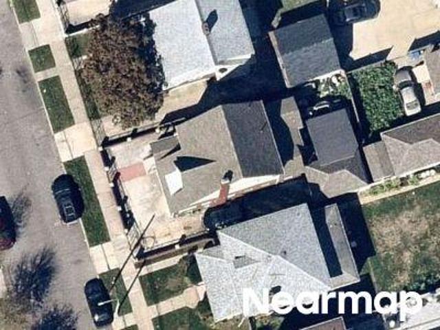 House for sale in Queens, Arverne