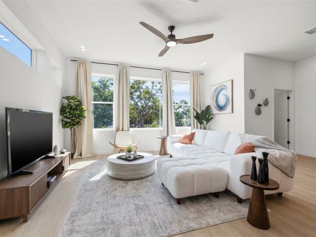 Townhouse for sale in Saint Petersburg