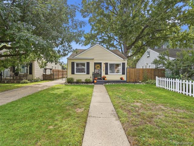 House for sale in Royal Oak, Oakland County