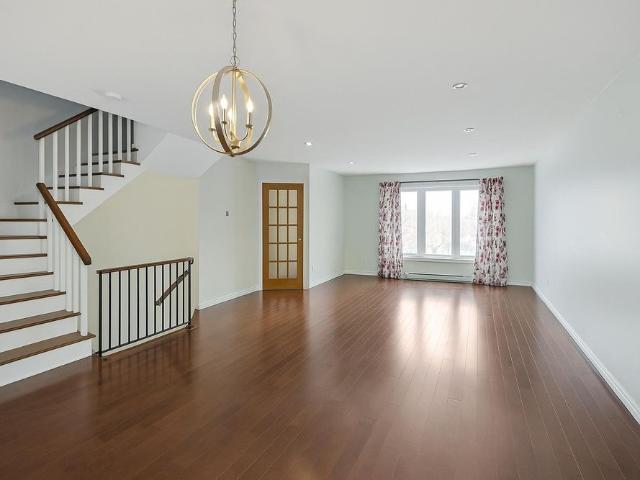 House for rent in Laval