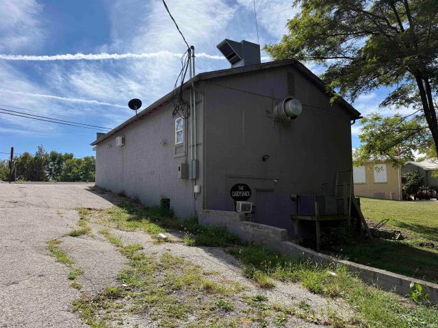 Commercial for sale in Petersburg, Pike County