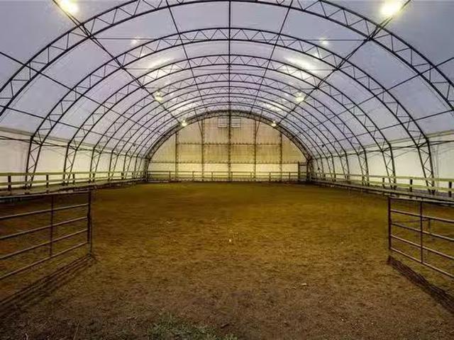 House for sale in Cedar, British Columbia