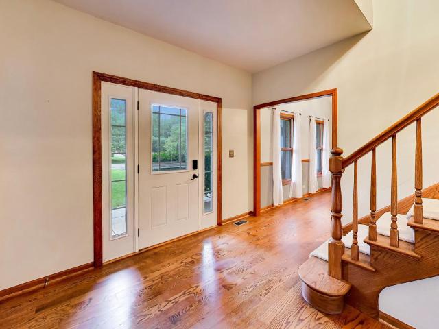 House for sale in Green Oaks, Illinois