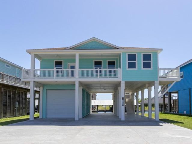 House for sale in Laguna Harbor, Port Bolivar