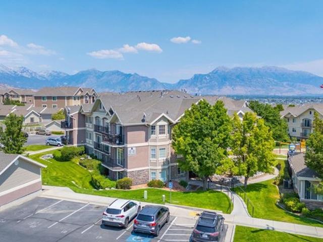 Condo for sale in Saratoga Springs, Utah