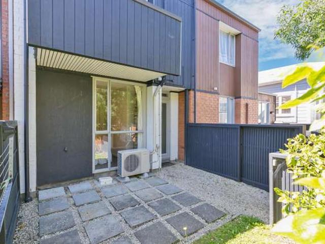 Townhouse for sale in Matata, Wellington