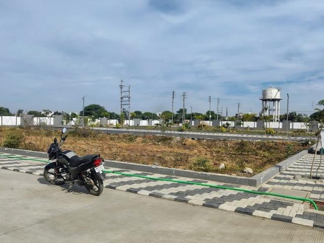 Land for sale in Deri