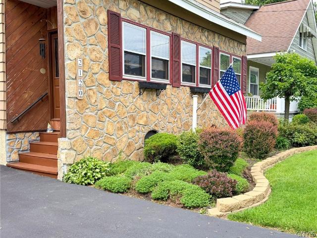 House for sale in Oneida, New York