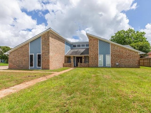 House for sale in Jefferson, Texas
