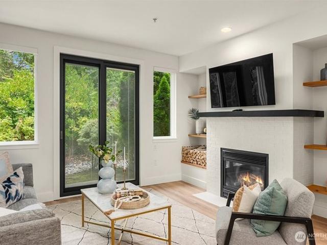 Townhouse for sale in Peregrine Point, Issaquah