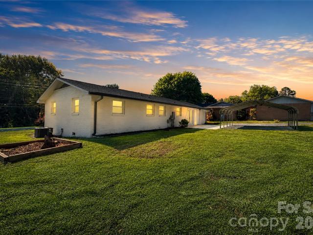 House for sale in Catawba, North Carolina