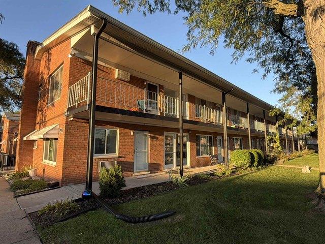 Townhouse for sale in Royal Oak, Oakland County