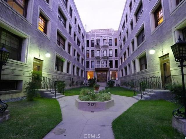 Condo for sale in Canoga Park, California