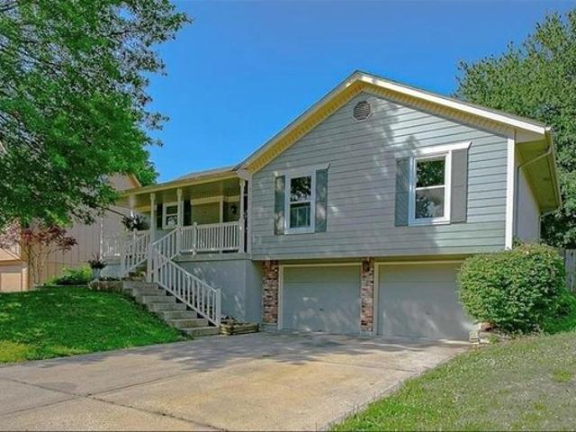House for sale in Blue Springs, Missouri