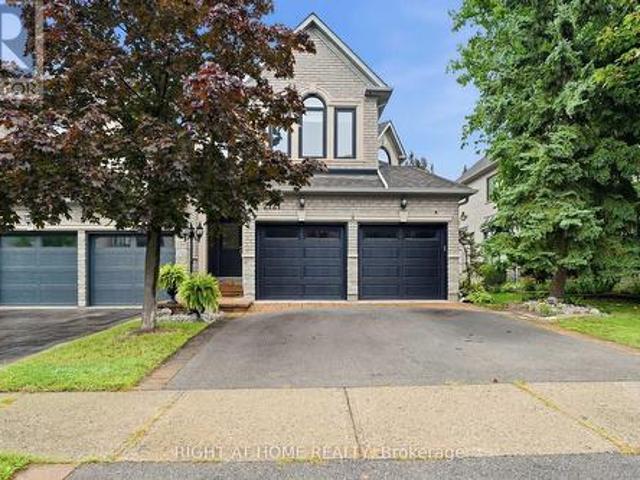 House for sale in Oakville, Ontario