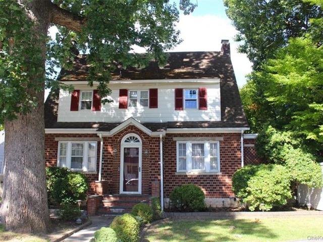 House for sale in Bayside, New York