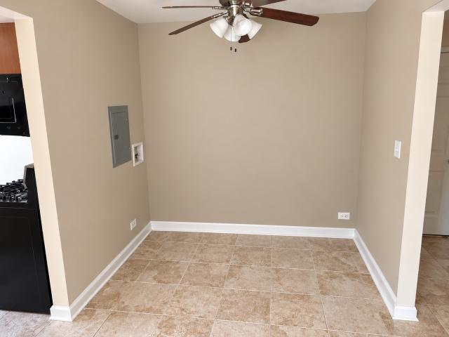 Apartment for rent in Hillside, Cook County