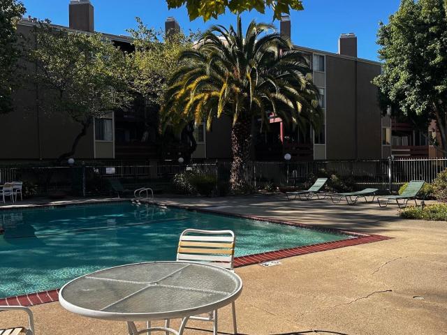 Townhouse for sale in San Pablo, California