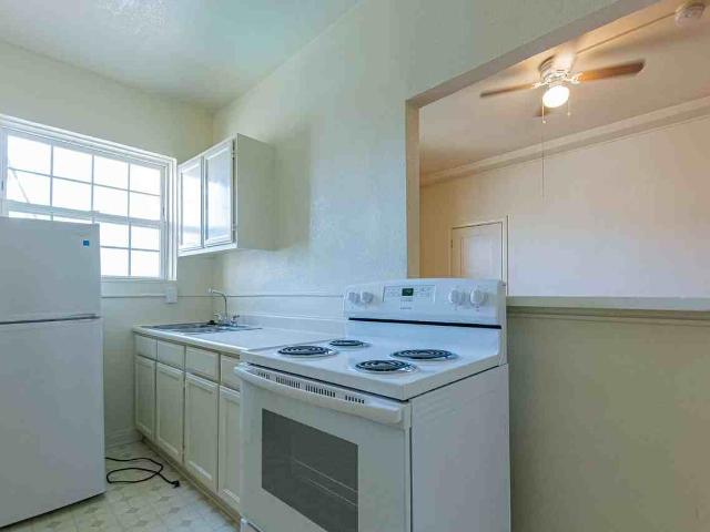Apartment for rent in Canoga Park, California