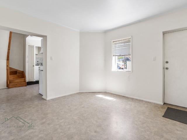 House for rent in Brisbane Grove, New South Wales