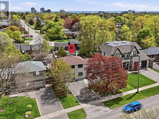 House for sale in Oakville, Ontario