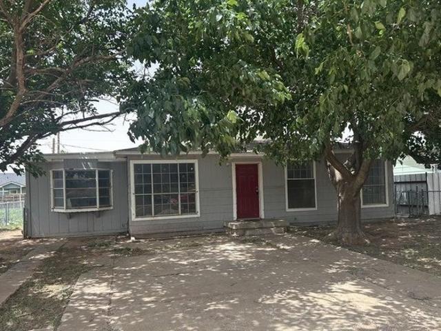 House for sale in Arnett Benson, Lubbock
