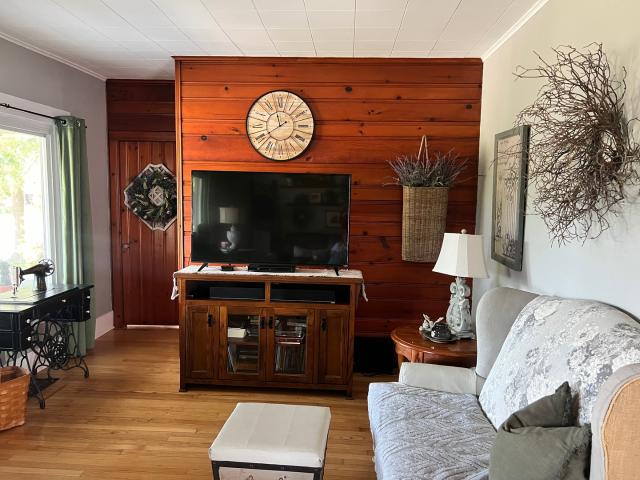House for sale in Murphysboro, Illinois