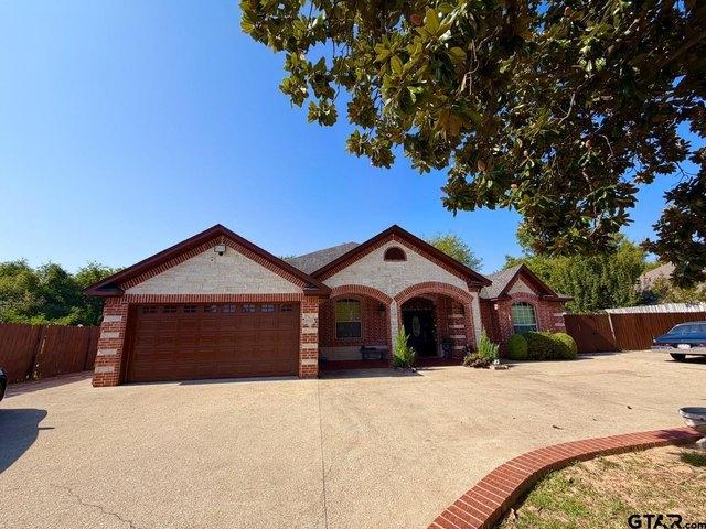 House for sale in Smith, Texas
