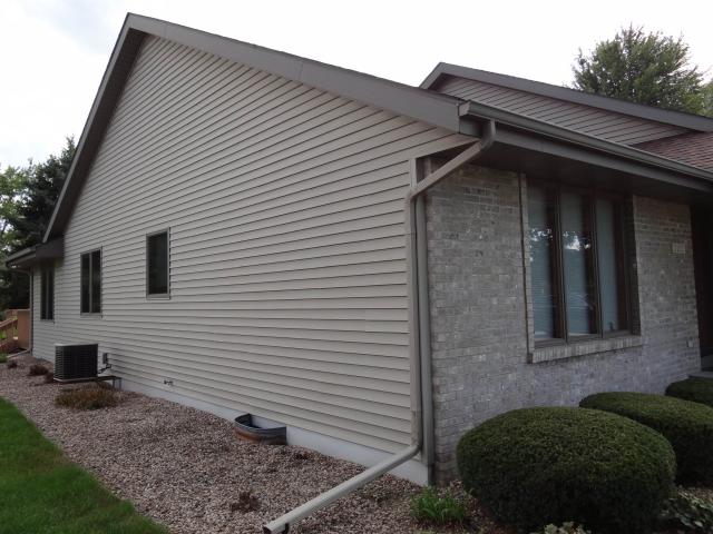 Condo for sale in Janesville, Wisconsin