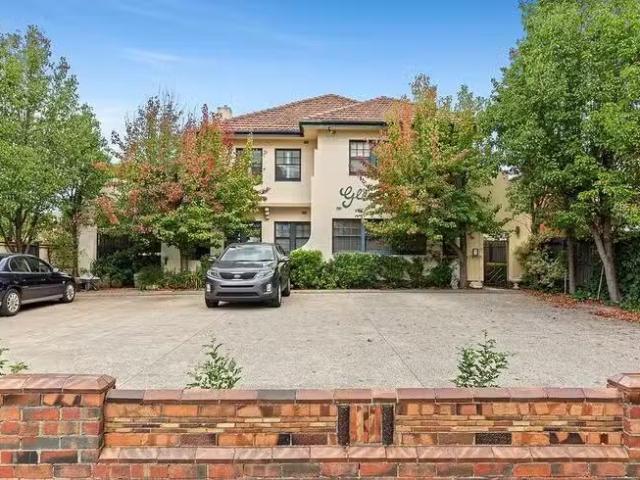Apartment for rent in Bright