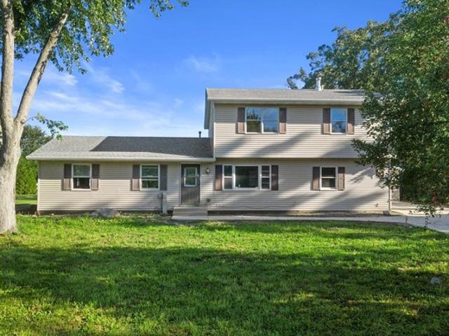 House for sale in North Shore Drive, Town of Dover