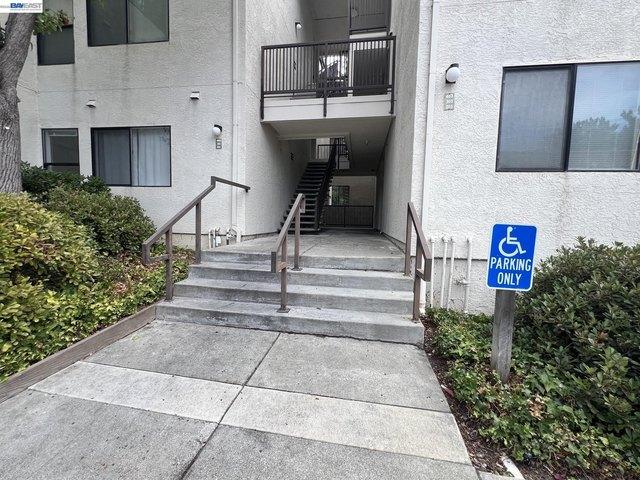 Condo for sale in Hayward, California