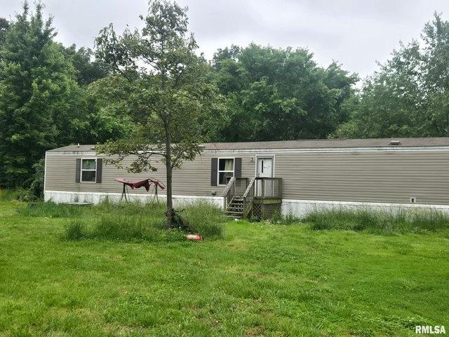 House for sale in Dix, Illinois