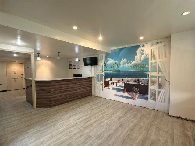 Commercial for sale in Bayside