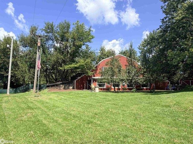 House for sale in Fairfield, Iowa