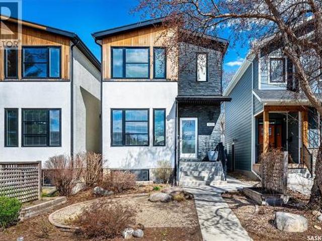 House for sale in Saskatoon, Saskatchewan