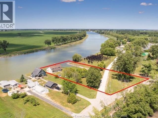 House for sale in Chatham–kent, Ontario