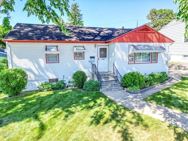 House for sale in Bismarck, North Dakota