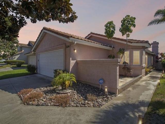 House for sale in Vista, California